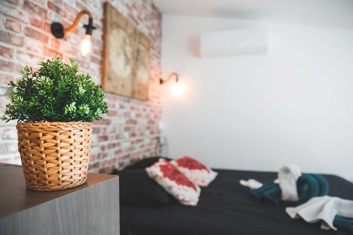 Love Room Loft Spa Logement Entier Balneo Exterieur Ambronay
