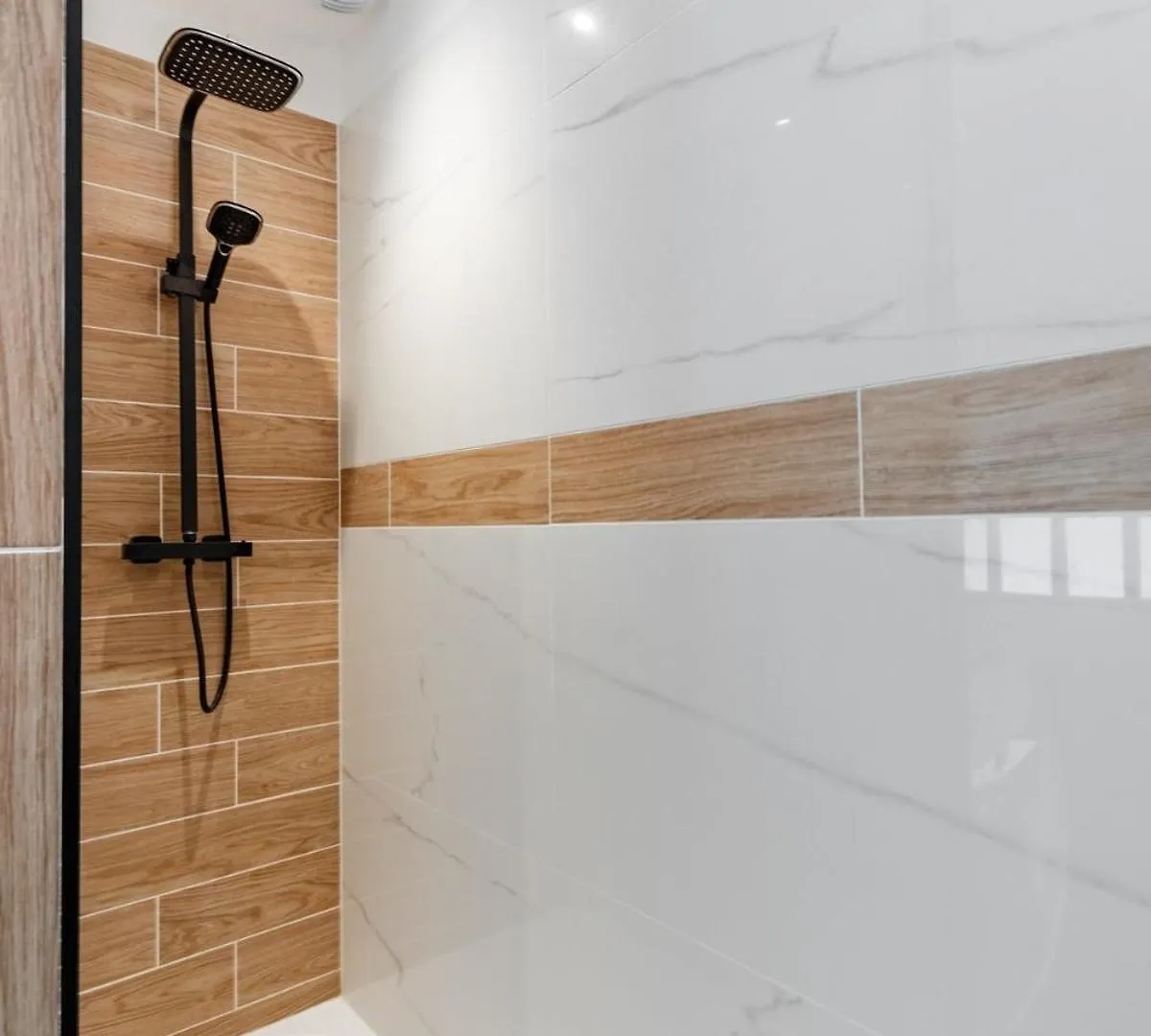 Love Room Loft Spa Logement Entier Balneo Exterieur Ambronay 0*,  France