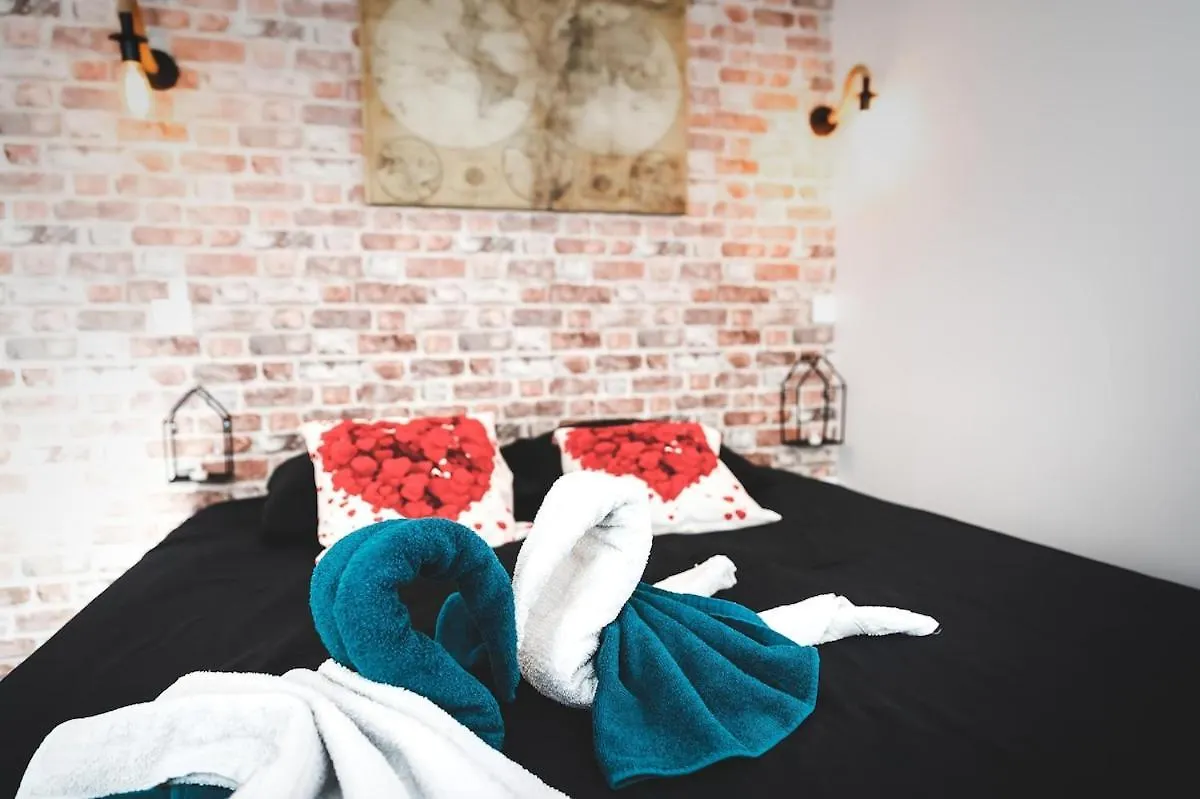 Love Room Loft Spa Logement Entier Balneo Exterieur Ambronay