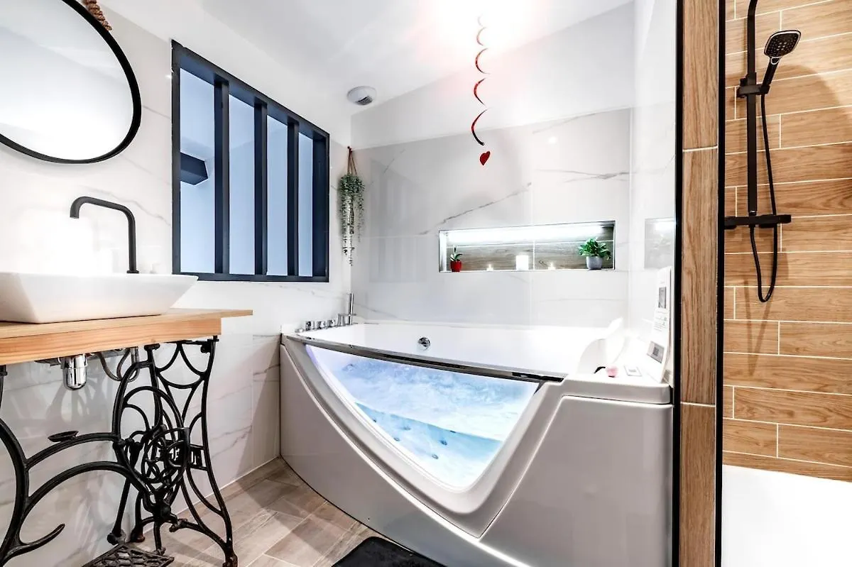 Love Room Loft Spa Logement Entier Balneo Exterieur Ambronay